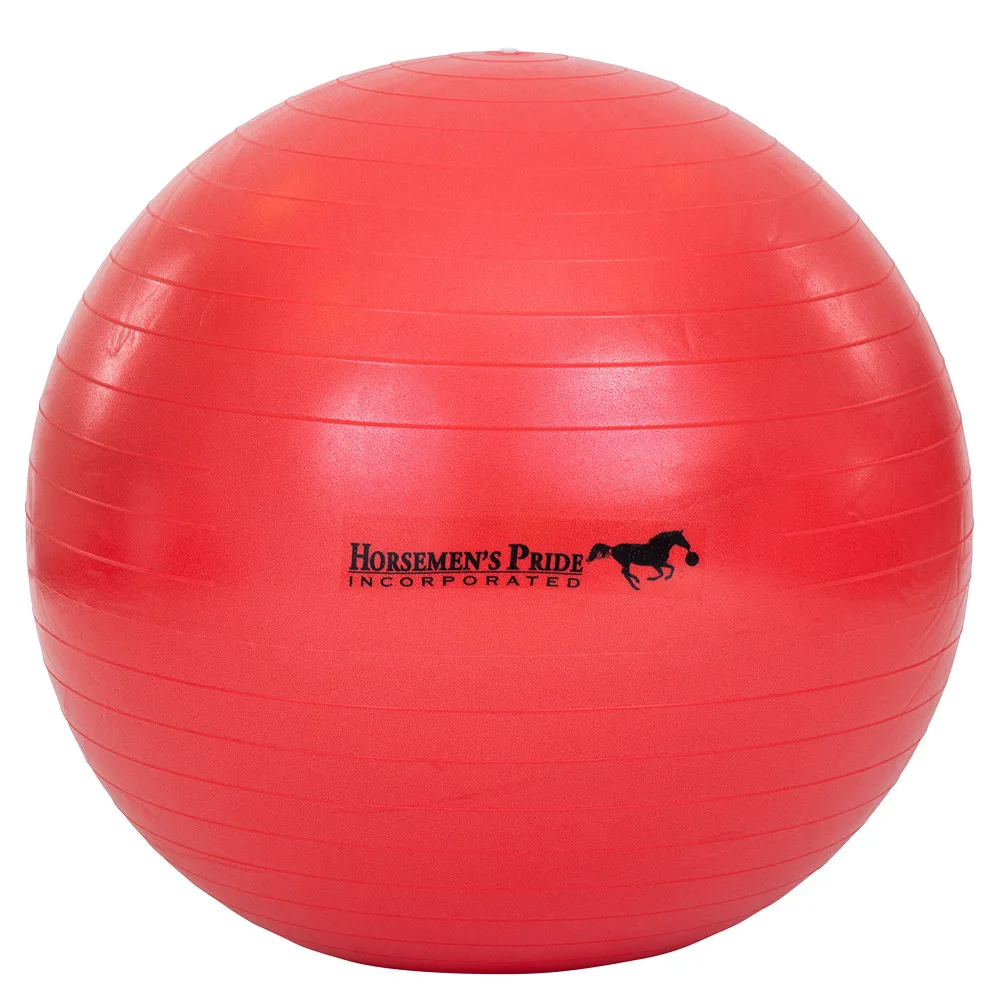 Röd träningsboll med Horsemen’s Pride-logotyp